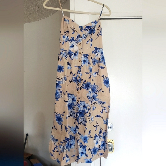 MIDI DRESS TAN WITH BLUE FLOWERS - Picture 1 of 4